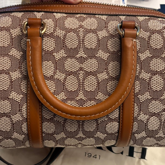 Coach Tan and Cream Signature Satchel - Picture 8 of 15